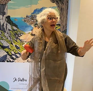 Jo Daltea conteuse utilise un tambourin marocain