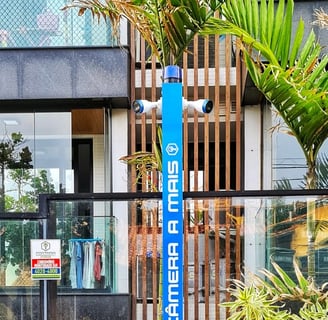 Poste de vigilância Câmera a mais