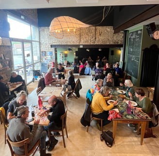 la salle de restaurant de la baleine