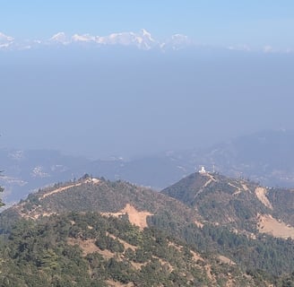 1 day hike, short hike, kathmandu, nepal, phulchoki, himalayas, temple, hindu, buddhist, prayer flag