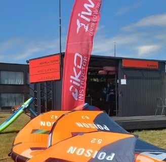 Wind ON kaitavimo ir wing foil mokykla Svencelėje