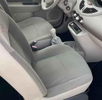 Nettoyage intérieur voiture à domicile Marignane