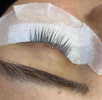 Pestañas Naturales - Amy Ortiz Lash Artist