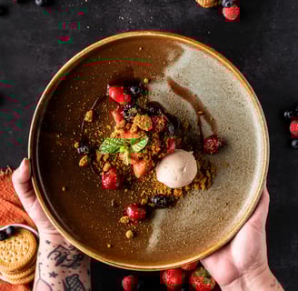 fotografía corporativa de un plato con un postre