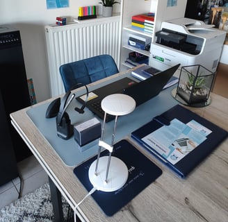 bureau hadmin assist poste de travail