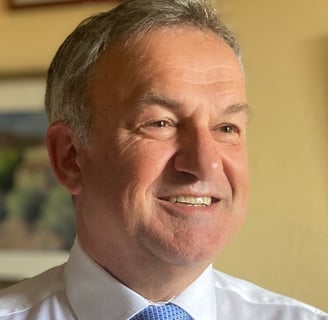 Manager de Transition expérimenté pour aborder la stratégie achats en confiance