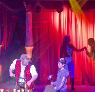 le clown Don Christian sous le chapiteau du Cirque d'Hiver Bouglione On Tour
