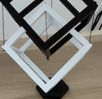 Cube montrant la tenségrité