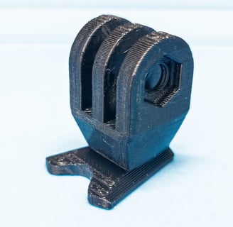 single mount in black on white background