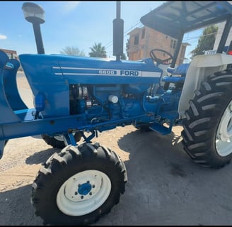 TRACTOR FORD 6600