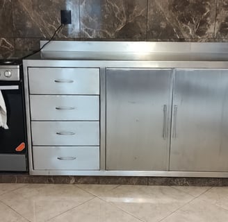 MUEBLE DE ACERO INOXIDABLE