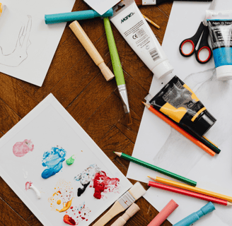 arte terapia. desenho. pintura. artesanato. saúde mental. colagem