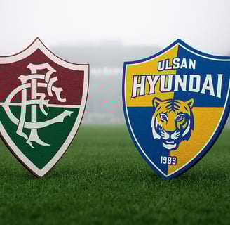 escudos de fluminense e Ulsan sobre gramado