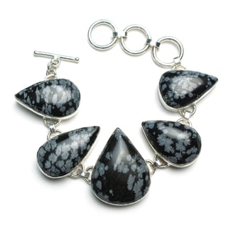 bracelet with a black canary obsidiana