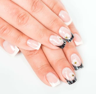 daisy nail design