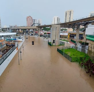 Avenida Anhaia Mello — Foto: Rodrigo Rodrigues - G1