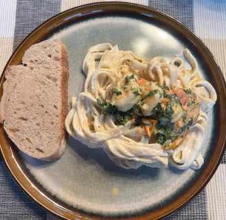 Creamy fettuccini and fresh bread