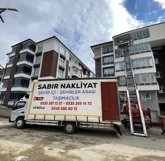 Bolu şehir içi taşımacılık hizmeti sunan nakliyat aracı ve taşıma ekibi