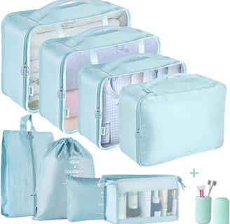 Packing cubes to keep your case in order 
