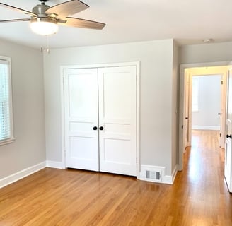 Discover our charming farmhouse inspired duplex rental in Nashville's Cherokee Park neighborhood