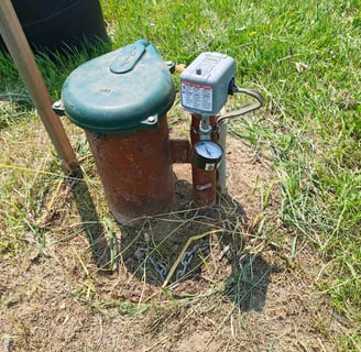 well head and switch with pressure gauge