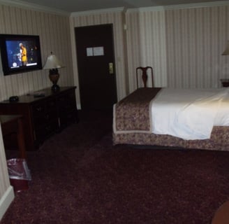 Bill's Gamblin' Hall and Saloon room photo