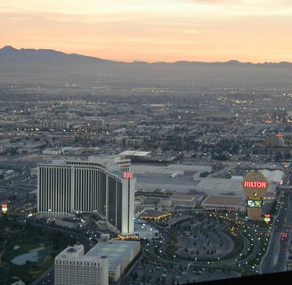 Las Vegas Hilton by urbanphotos.net