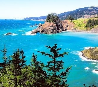Oregon Coast - Stunning little bay & scenery near Gold Beach