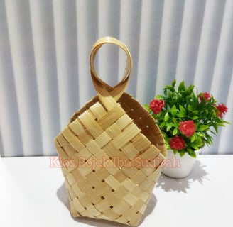 Tas Anyaman Bambu