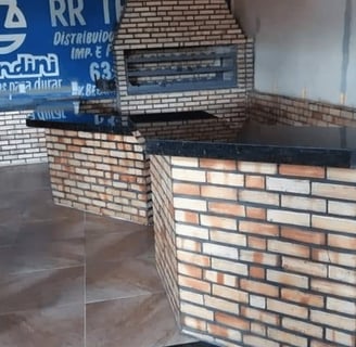 Churrasqueira e forno a lenha: o combo perfeito para sua área gourmet.