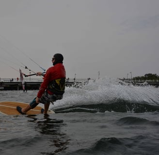 Strapless kitesurfing Jastarnia session 2012