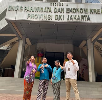 from left to right: Mutia, Rinus, Regine, Iman