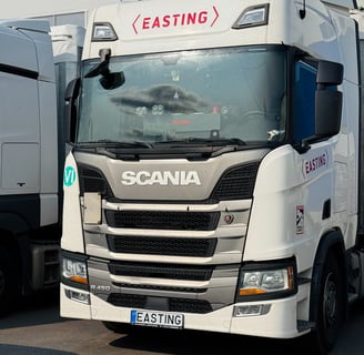 Easting Road freight transportas ruošiamas reisams.
