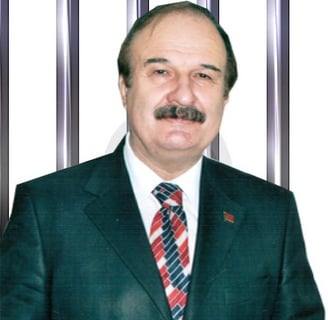 Muzaffer Tekin Kimdir?