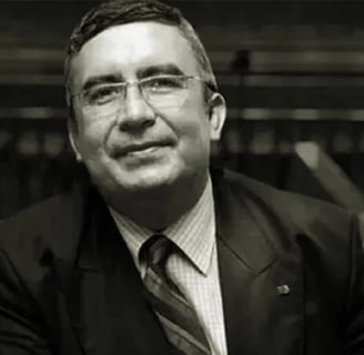 Necip Hablemitoğlu Kimdir?