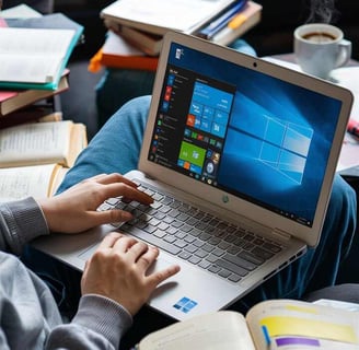 student using windows laptop