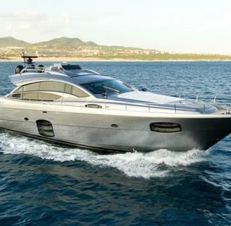 yate pershing 75 en renta cabo san lucas