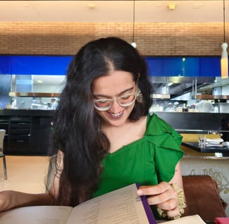 Riya Asrani - Human Website Copywriter