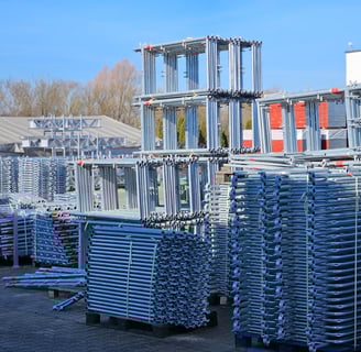 jaunas tērauda sastatnes stalažas - industriāli