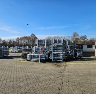 jaunas tērauda sastatnes stalazas - industriāli