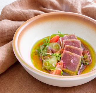 tataki de atún rojo Balfegó ponzu cherries fusión japonesa showcooking japonés
