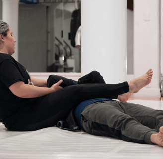 mujer practicando jiujitsu en narvarte para defenderse