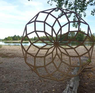 le zome 12 Fleur en bois de cèdre 