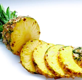 sliced pineapple
