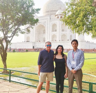 Muzammil leading a tour of Taj for Andy Flower, Zimbabwean cricket coach and a former cricketer