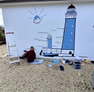 Photo du chantier de la fresque murale du phare par Eva Girardeau