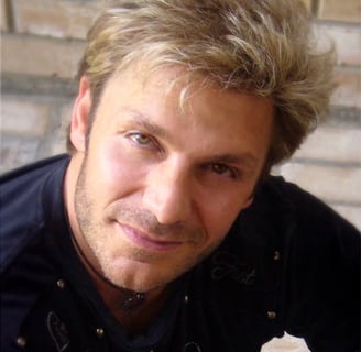 Vic Mignogna