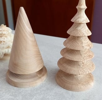Sapins décoratifs, chêne et hêtre échauffé