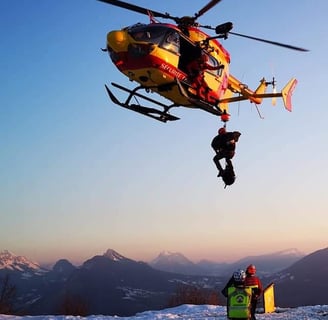 depose en hélicoptère équipe cynophile
