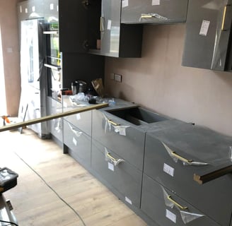 Howden's kitchen installation completed under Rupert De La Mare project management